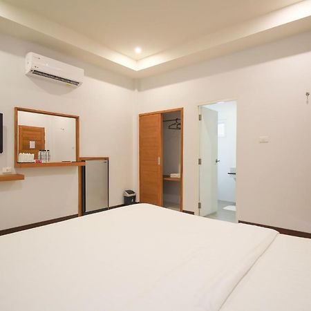 Akard Private Villas Сатахип Екстериор снимка